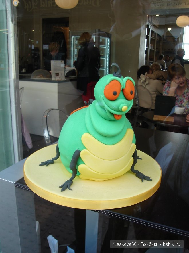 Две куклы из маленького английского городка Стамфорд