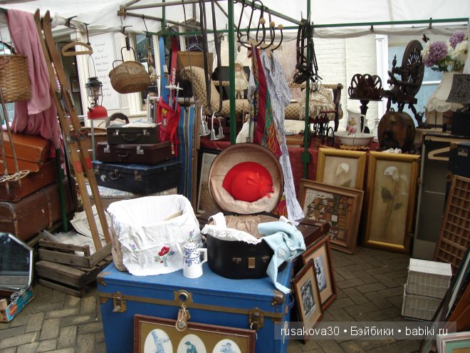 Две куклы из маленького английского городка Стамфорд