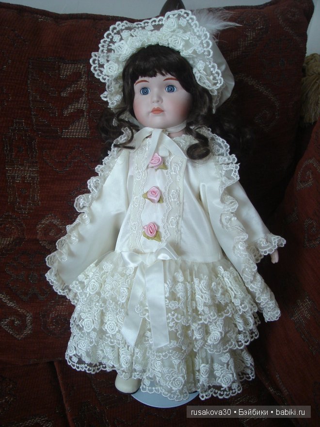 Две куклы из маленького английского городка Стамфорд