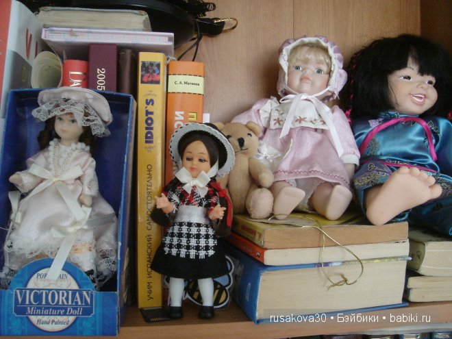 Две куклы из маленького английского городка Стамфорд