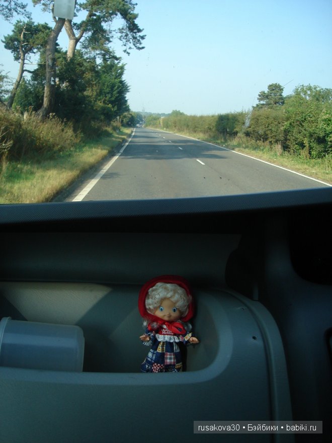 Путешествие по маленькому английскому городку Wymondham с куколкой Holly Hobbie (фото 7)