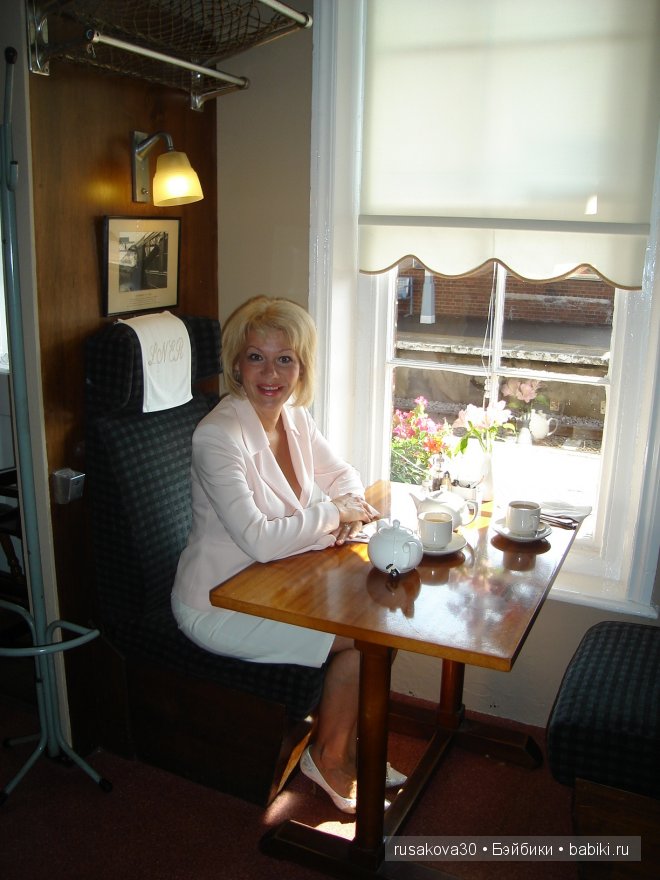 Путешествие по маленькому английскому городку Wymondham с куколкой Holly Hobbie