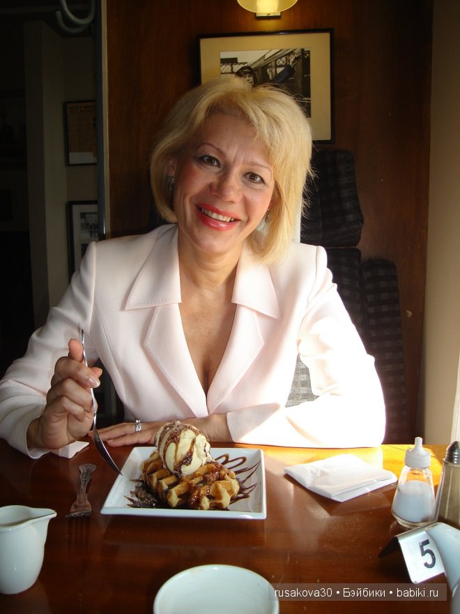 Путешествие по маленькому английскому городку Wymondham с куколкой Holly Hobbie