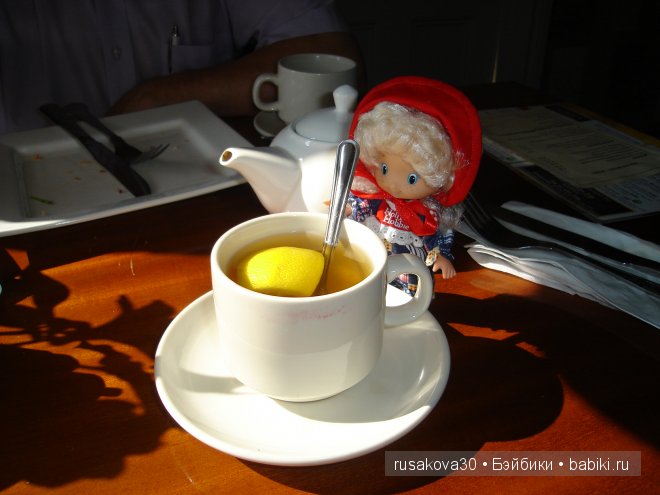 Путешествие по маленькому английскому городку Wymondham с куколкой Holly Hobbie