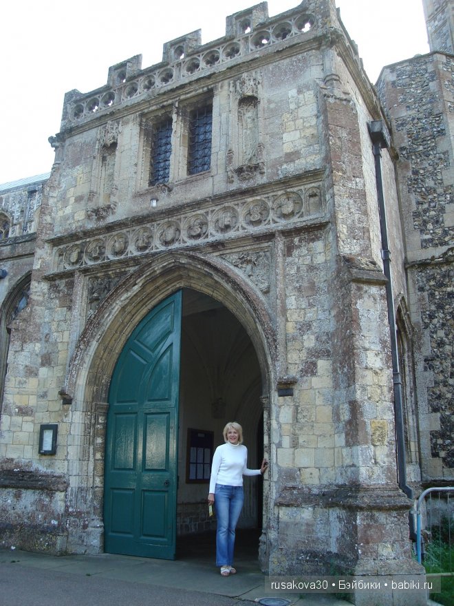 Путешествие по маленькому английскому городку Wymondham с куколкой Holly Hobbie