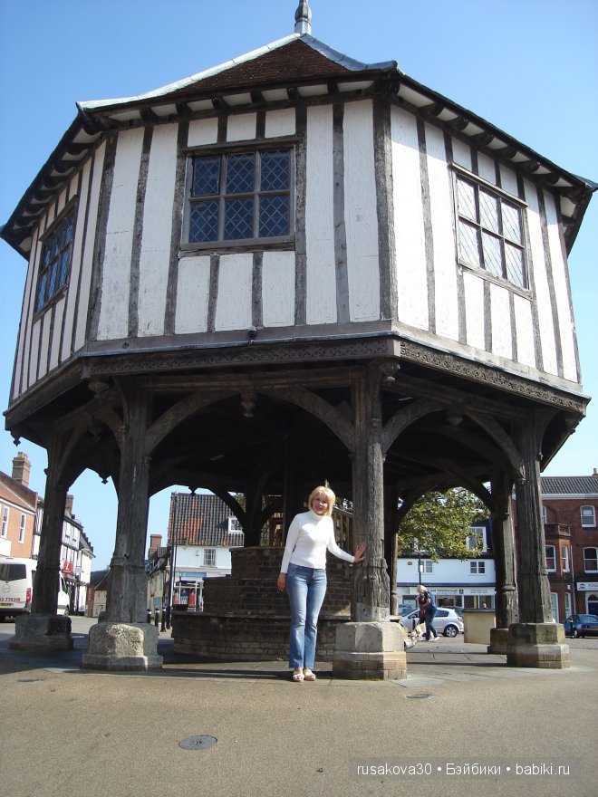 Путешествие по маленькому английскому городку Wymondham с куколкой Holly Hobbie