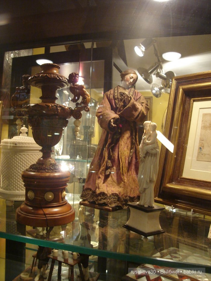 Лондон ,антикварный магазин