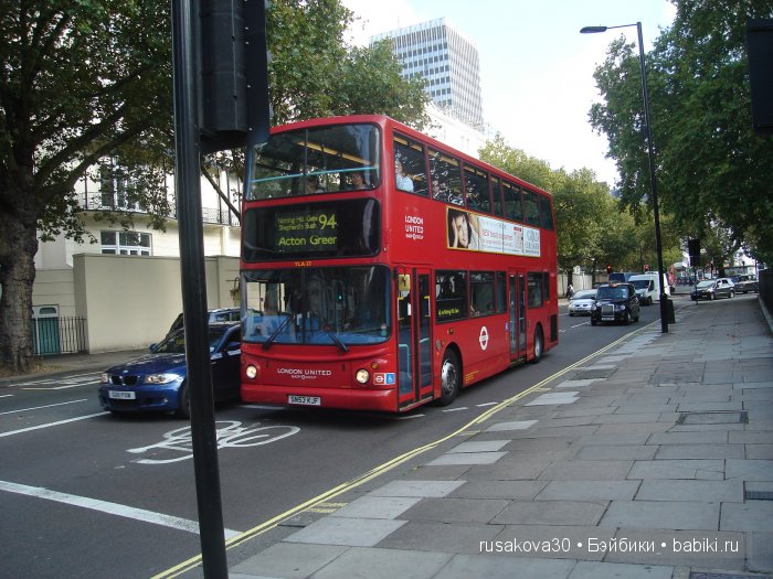 Лондон ,антикварный магазин