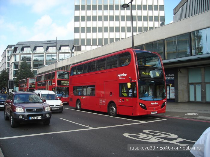 Лондон ,антикварный магазин