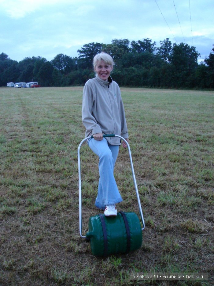 Выставка старинных машин в деревне Weeting