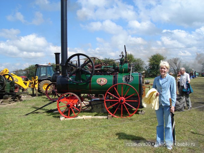 Выставка старинных машин в деревне Weeting