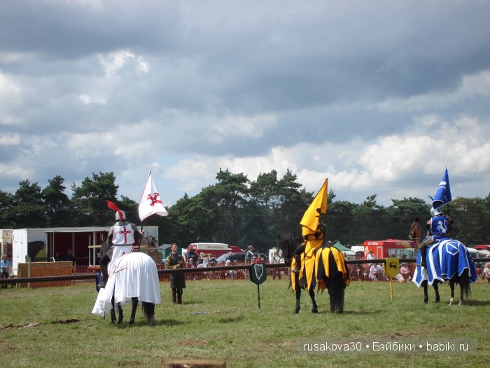 Выставка старинных машин в деревне Weeting
