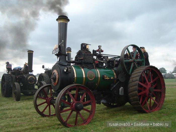 Выставка старинных машин в деревне Weeting
