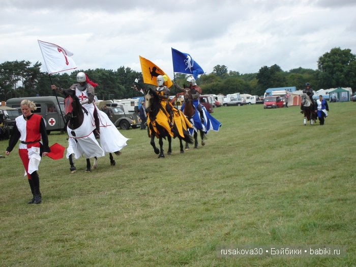 Выставка старинных машин в деревне Weeting