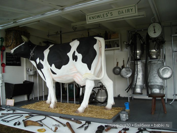 Выставка старинных машин в деревне Weeting