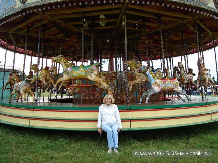 Выставка старинных машин в деревне Weeting