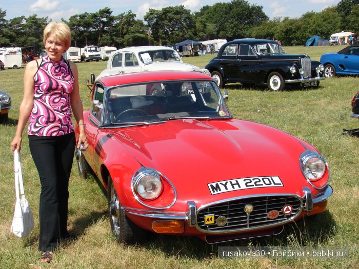 Выставка старинных машин в деревне Weeting