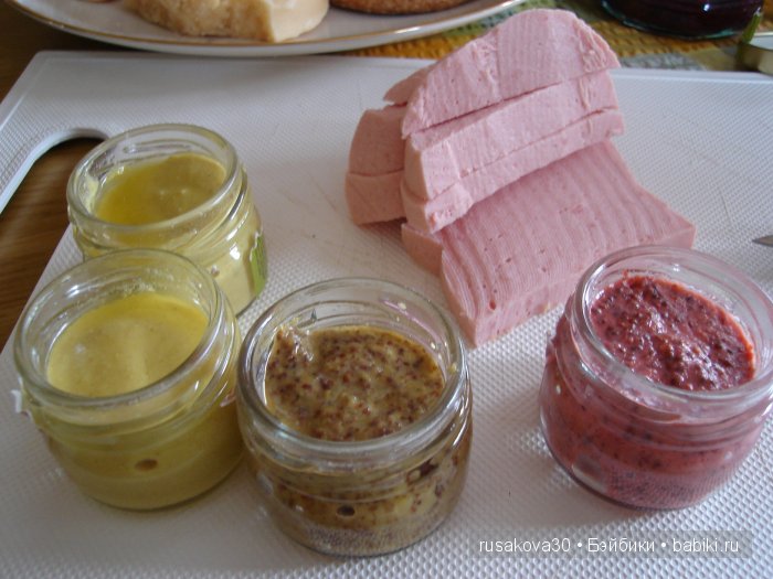 Выставка старинных машин в деревне Weeting