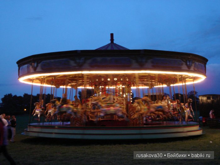 Выставка старинных машин в деревне Weeting