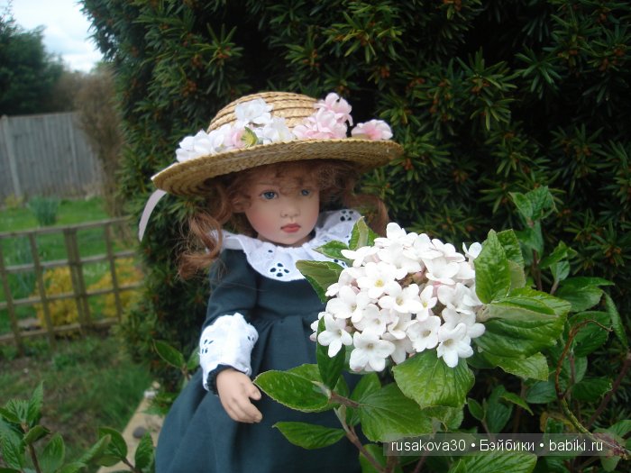 Весенние краски с Беатрик от Хелен Киш