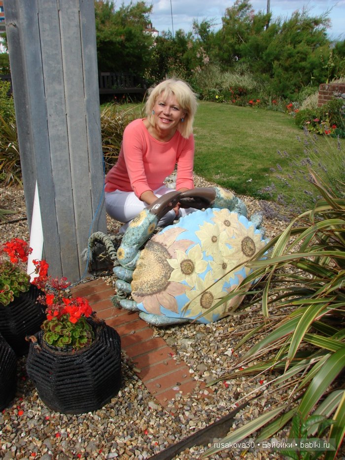 Море, море - мир бездонный, Пенный шелест волн прибрежных