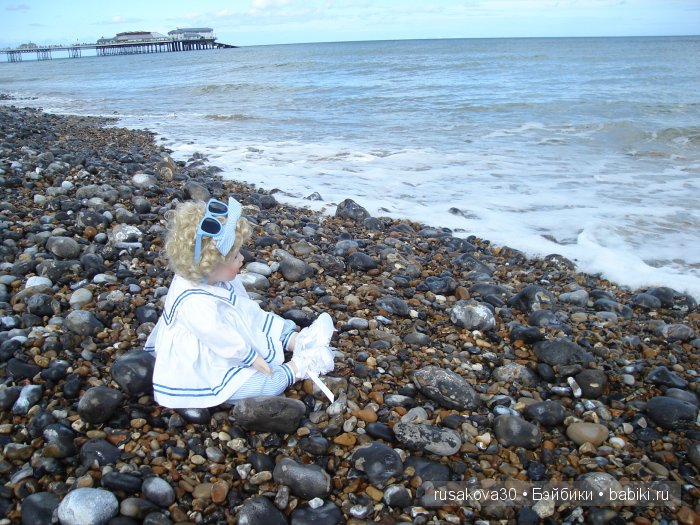 Море, море - мир бездонный, Пенный шелест волн прибрежных