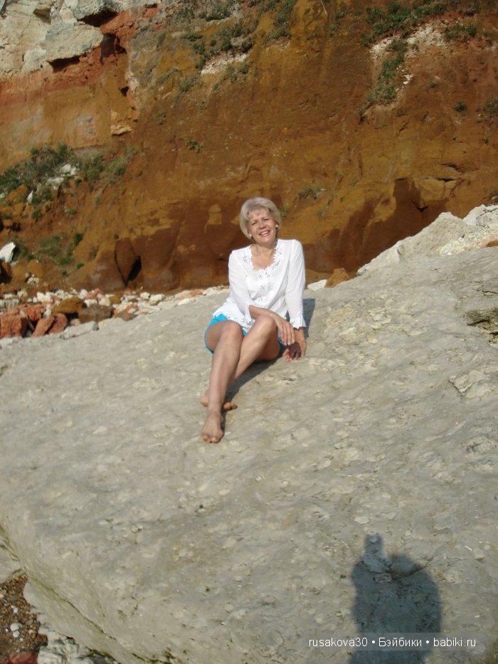 Море, море - мир бездонный, Пенный шелест волн прибрежных