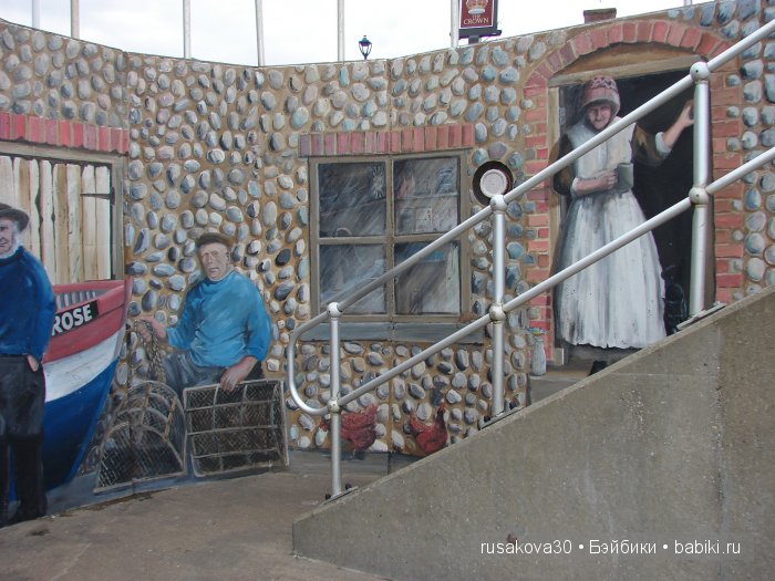 Море, море - мир бездонный, Пенный шелест волн прибрежных