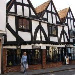 Солсбери (Salisbury) – небольшой  городок на юге Англии.