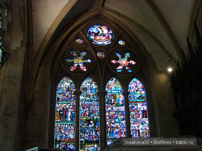 По следам Алисы и белого кролика