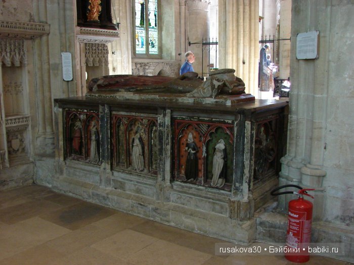 По следам Алисы и белого кролика