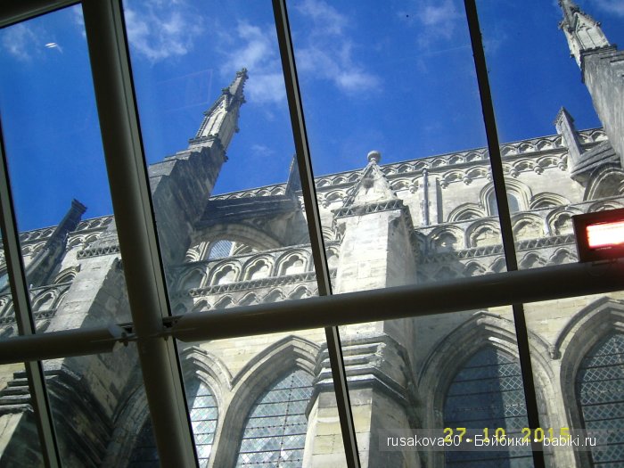 Солсберийский собор (Salisbury Cathedral) внутри собора | Бэйбики Солсберийский собор (Salisbury Cathedral) внутри собора