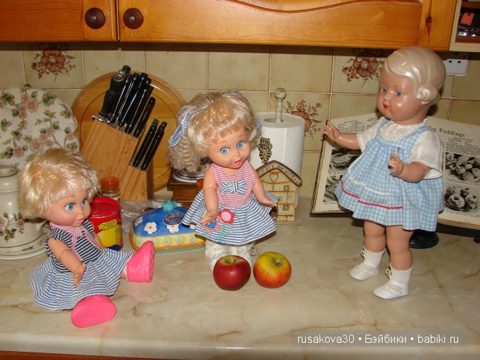 Как Съюзи и Синтия яблочки запекали, а Эльза им помогала