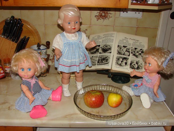 Как Съюзи и Синтия яблочки запекали, а Эльза им помогала