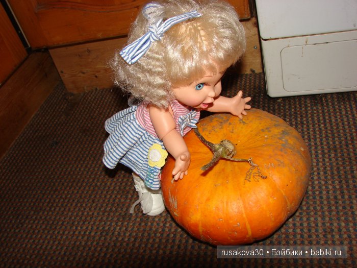 Как Съюзи и Синтия яблочки запекали, а Эльза им помогала