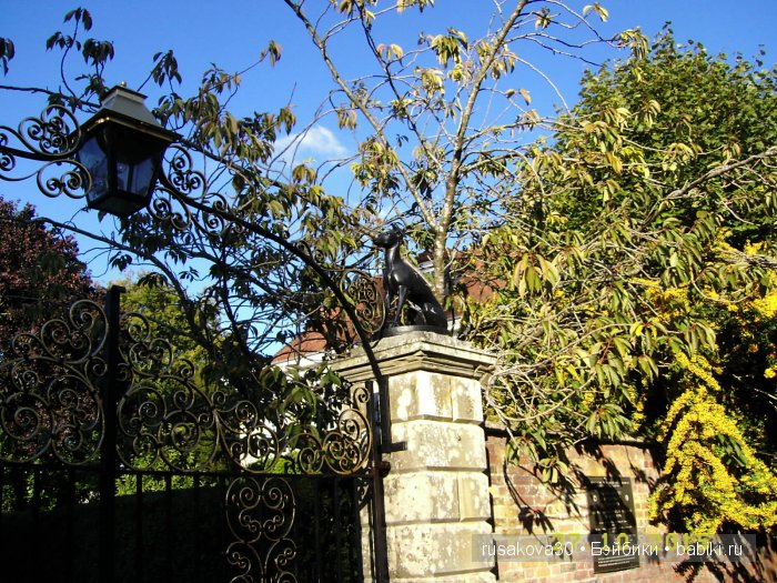 Солсбери (Salisbury) – небольшой городок на юге Англии