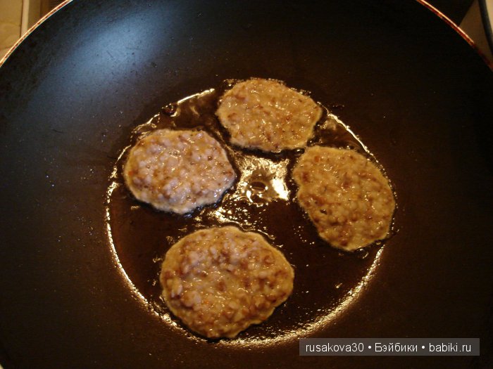 Оладьи из гречневой каши или что такое Мармайт