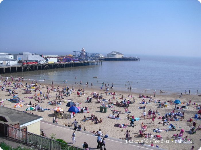 Кла́ктон-он-Си́ курортный городок около моря (фото 8)