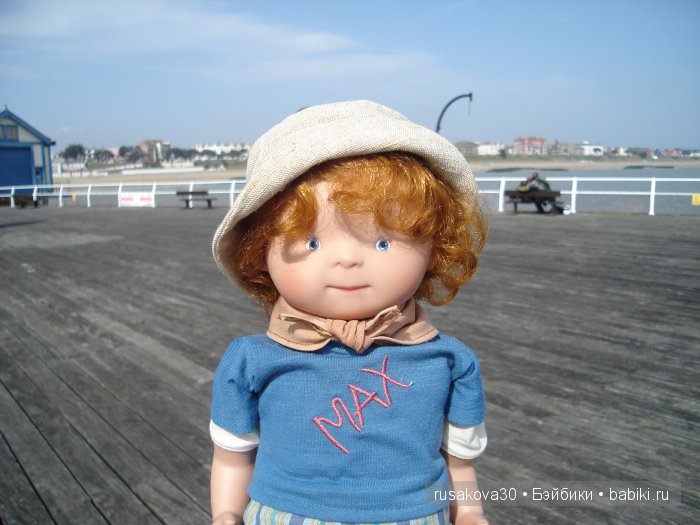 Кла́ктон-он-Си́ курортный городок около моря