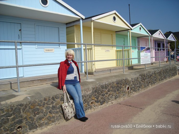 Кла́ктон-он-Си́ курортный городок около моря