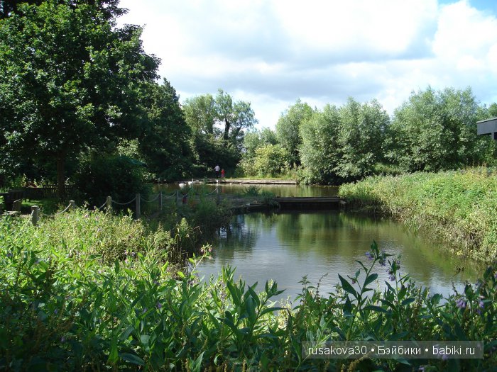 На каждом шагу констебли.....или куклы гуглики путешествуют