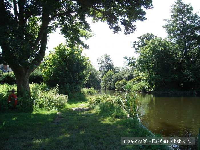 На каждом шагу констебли.....или куклы гуглики путешествуют