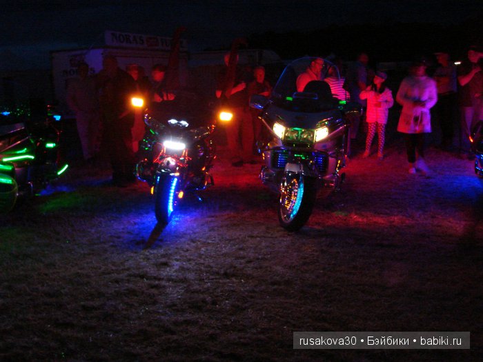 Куклы на ярмарке (продолжение)