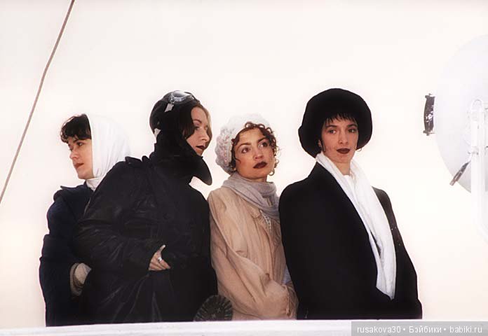 Желтый лист осенний вьется в небесах о тебе мечтаю я в своих мечтах | Бэйбики Желтый лист осенний вьется в небесах о тебе мечтаю я в своих мечтах