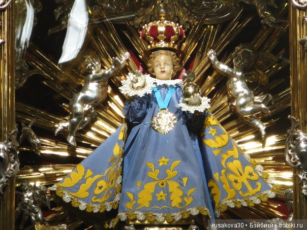 Под небом голубым есть город золотой