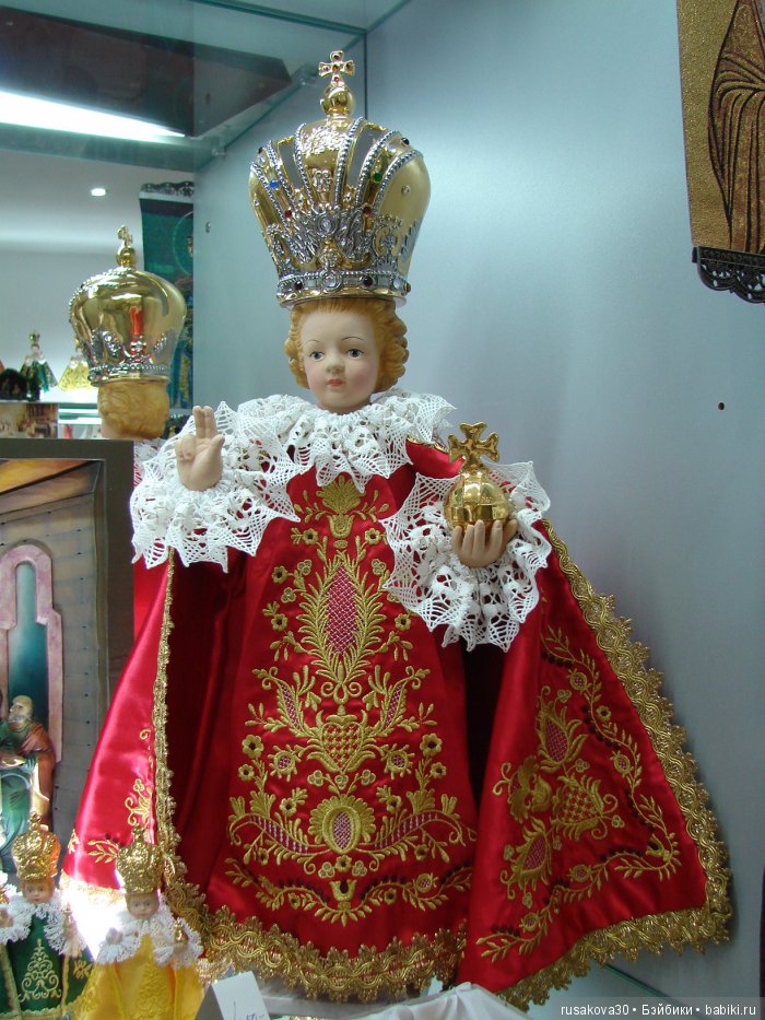 Под небом голубым есть город золотой