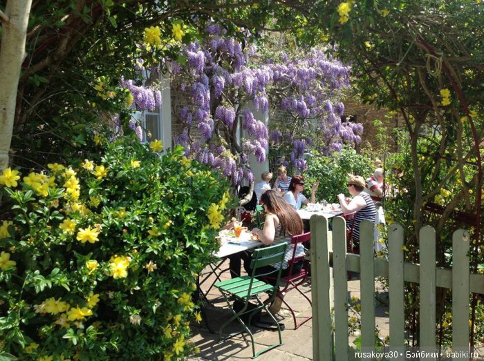 Как маленькие тролли отметили 14 февраля ... труля-ля-ля-ля