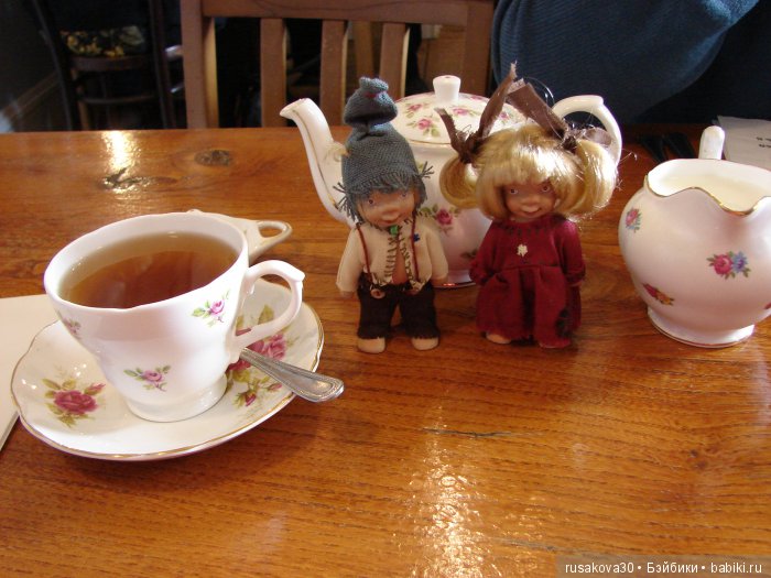 Как маленькие тролли отметили 14 февраля ... труля-ля-ля-ля