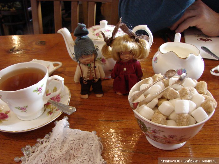 Как маленькие тролли отметили 14 февраля ... труля-ля-ля-ля