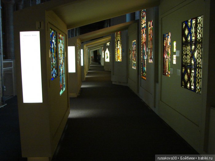 Витражи средних веков. Картины в стекле. Выставка витражей в Ely